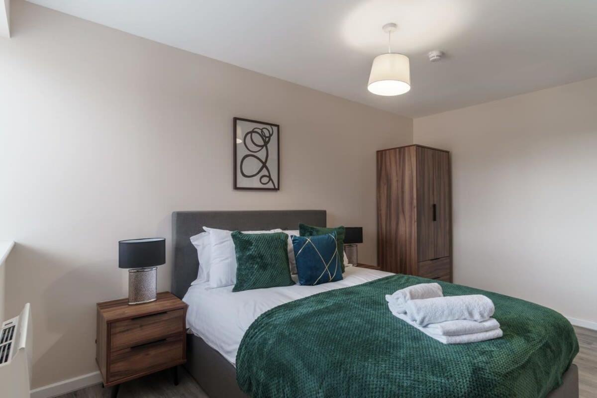 Bright 2 Bed Apartment Manchester - Sleeps 4 Luaran gambar